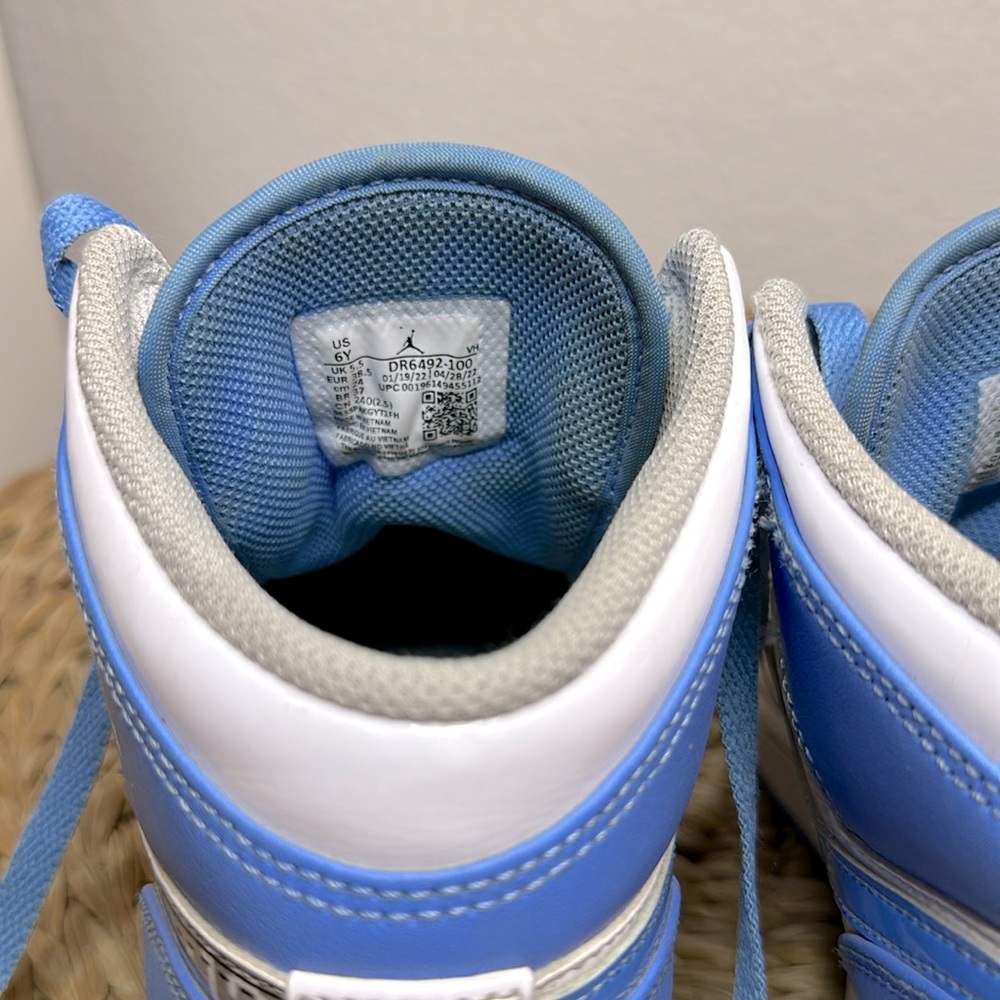 NIKE AIR JORDAN 1 Mid Gs “Game Winner” Sneakers - Picture 7 of 8